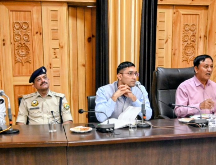 वन अधिकार अधिनियम के तहत पात्र लोगों के अधिकार सुनिश्चित करने की प्रक्रिया में लाई जाए तेजी : जगत सिंह नेगी
