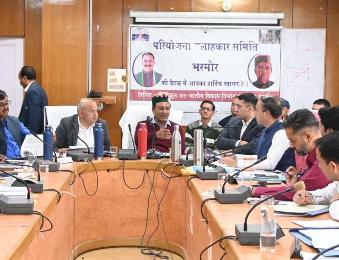 जगत सिंह नेगी ने भरमौर में विकास कार्यों की समीक्षा कर दिए आवश्यक दिशा-निर्देश