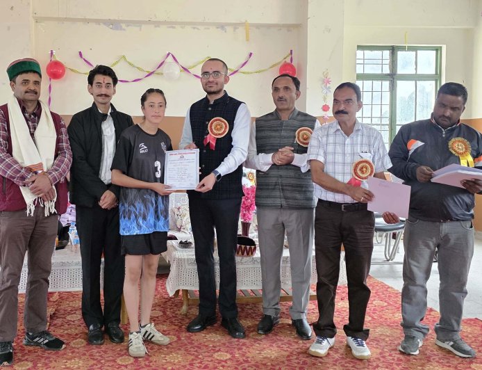 जुन्गा में अंडर-19 छात्रा वर्ग की जिला स्तरीय खेलकूद प्रतियोगिता संपन्न