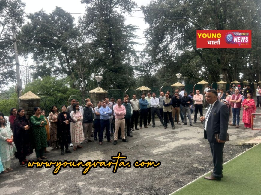 विश्वविद्यालयों की स्वायत्तता समाप्त करने के प्रस्ताव के विरोध में HPUTWA का धरना-प्रदर्शन