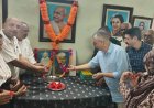 कांग्रेस भवन नाहन में राष्ट्रपिता महात्मा गांधी और लाल बहादुर शास्त्री को अर्पित की गई पुष्पांजलि, विधायक अजय सोलंकी विशेष तौर पर रहे मौजूद