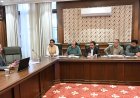 मुख्यमंत्री ने शिक्षा विभाग की बैठक की अध्यक्षता की, कक्षा पहली से नैतिक शिक्षा शुरू करने के निर्देश