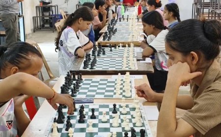 पीएमश्री स्कूल में अंडर-इंडोर टूर्नामेंट का शुभारंभ, प्रतियोगिता में जिला की करीब 250 छात्राएं ले रही हिस्सा