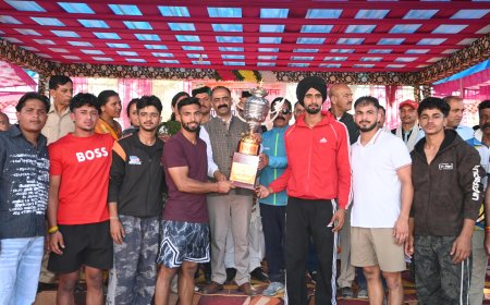 पंचायतों को आत्मनिर्भर बनाने के साथ युवाओं को खेलों से जोड़ना प्राथमिकता : अनिरुद्ध सिंह