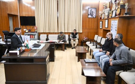 दीपावली पर पटाखों की बिक्री एवं भंडारण को लेकर उपायुक्त अनुपम कश्यप ने हितधारकों के साथ की बैठक