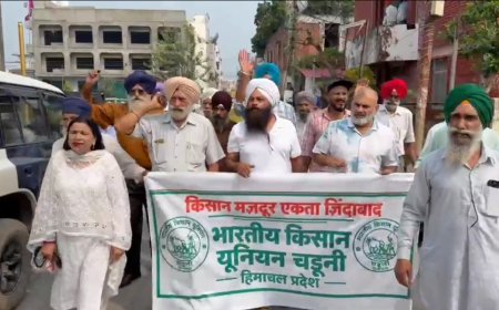 खाद न मिलने समेत गेहूं बीज की अदायगी न होने पर किसानों का आक्रोश प्रदर्शन, कृषि विभाग के कार्यालय का किया घेराव