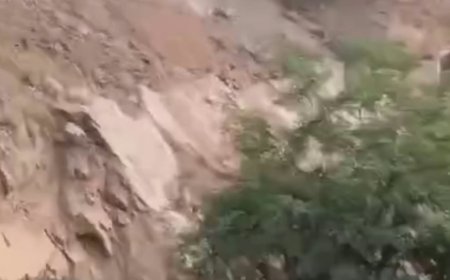 भूस्खलन के बाद अवरुद्ध सैनवाला कौलावालाभूड़ सड़क नहीं हो पाई बहाल, बहाली में लगेगा 4 से 5 दिन का समय