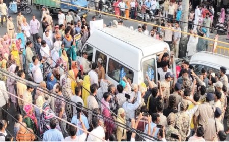 जच्चा-बच्चा की मौत पर फिर भड़के परिजन, लालबत्ती चौक किया जाम, महिला डॉक्टर को निलंबित करने की मांग