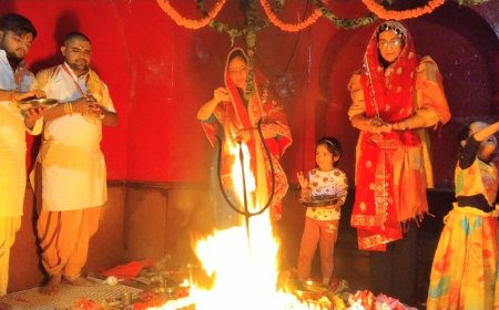 शक्तिपीठ त्रिलोकपुर नवरात्र मेला हुआ शुरू, डीसी सिरमौर ने विधिवत पूजन कर किया शुभारंभ