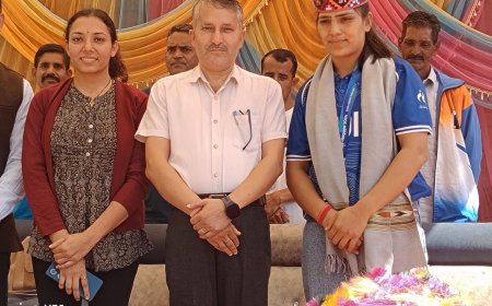 एशियन गेम्स की स्वर्ण पदक विजेता कबड्डी खिलाड़ी भावना ठाकुर सम्मानित