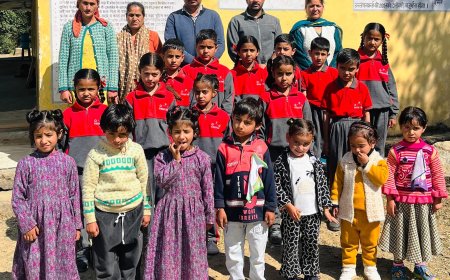 करेवड़ीधार स्कूल में विद्यार्थियों को रेबीज के प्रति किया जागरूक