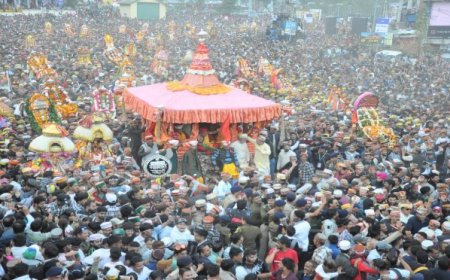 भगवान रघुनाथ की भव्य रथयात्रा से देव महाकुंभ का आगाज, विराजमान हुए 300 देवी-देवता