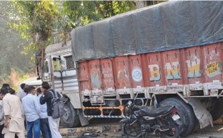 बेकाबू ट्रक ने चार वाहनों को मारी टक्कर, छह घायल