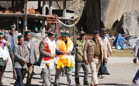 राजस्व मंत्री ने सांगला घाटी की पंचायतों का किया दौरा