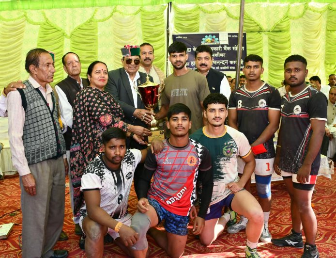 युवाओं को नशे से दूर रखने के लिए समाज को मिलकर प्रयास करने की आवश्यकता - डॉ. शांडिल