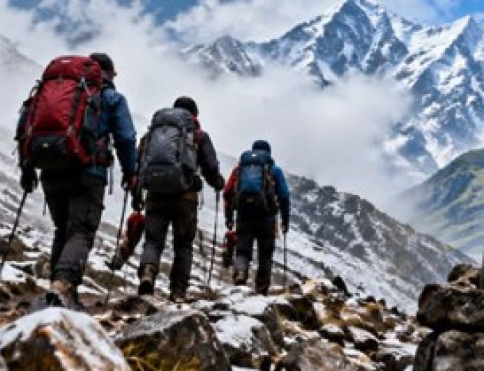 बड़ा भंगाल में 5 ट्रैकर्स लापता, थमसर दर्रे में फंसे होने की आशंका