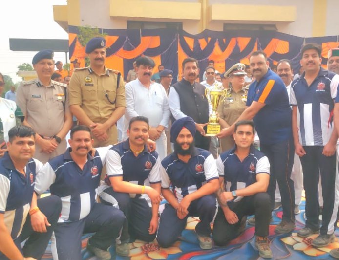 पालकवाह एसडीआरएफ परिसर को राष्ट्रीय स्तर के प्रशिक्षण केंद्र के रूप में विकसित करने का प्रयास करेंगे : मुकेश अग्निहोत्री