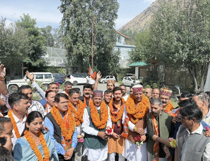 संगठन की ताकत केवल बैठकों में नहीं, जनता के बीच सक्रिय संघर्ष और जनसमस्याओं के समाधान में दिखाई देनी चाहिए : डॉ. बिंदल