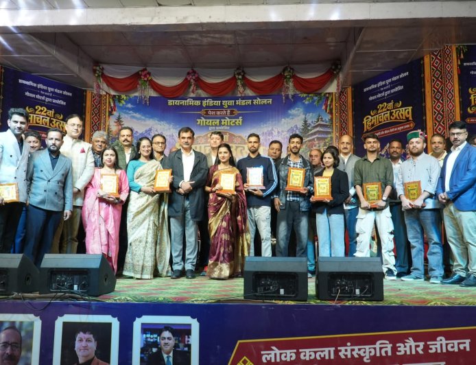 अरुण जष्टा की नाटियों पर झूमा पूरा सोलन, राजेश त्यागी ने भी जमाया रंग