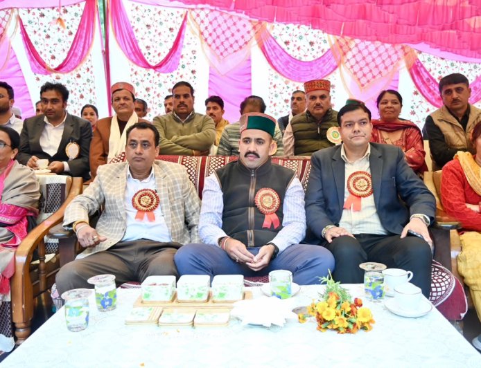 लोक निर्माण मंत्री ने घराटनाला में शहीद नरेश कुमार की स्मृति में आयोजित मेले के समापन समारोह में मुख्यातिथि के रूप में की शिरकत