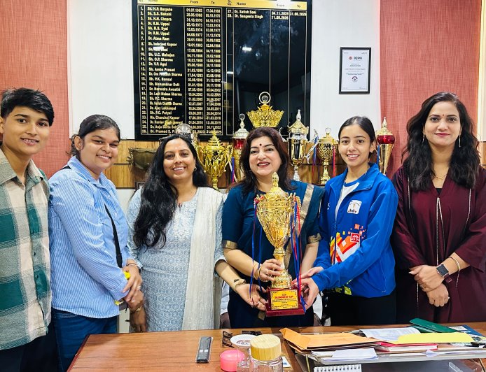 महिला बैडमिंटन चैंपियनशिप में एनएससीबीएम राजकीय महाविद्यालय हमीरपुर ने हासिल किया प्रथम उपविजेता खिताब