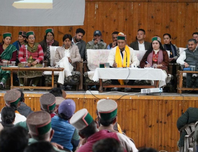 राजस्व मंत्री जगत सिंह नेगी की अध्यक्षता में वन अधिकार अधिनियम-2006 के प्रभावी क्रियान्वयन को लेकर कार्यशाला आयोजित