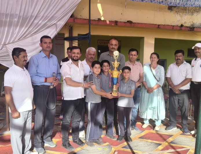 शिशु विद्या निकेतन पब्लिक स्कूल, नाहन ने जिला स्तरीय अंडर-14 बालक प्रतियोगिता में हासिल किया प्रथम स्थान