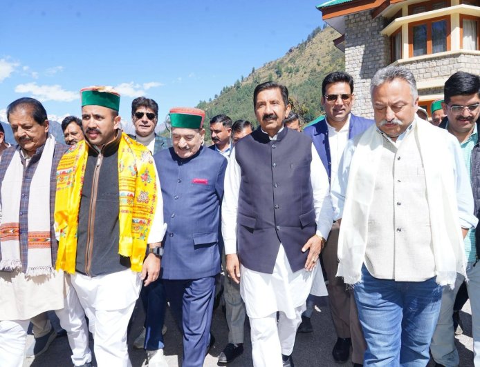 वीरभद्र सिंह ने राजनीति में ही नहीं, प्रदेशवासियों के दिलों पर भी किया राज - मुकेश अग्निहोत्री