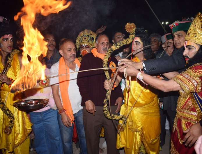 ऐतिहासिक ठोडो मैदान में पूजा अर्चना के साथ विजयदशमी पर्व सम्पन्न