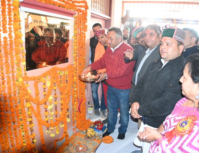 शिक्षा मंत्री रोहित ठाकुर ने 2 करोड़ 35 लाख की राशि से नवनिर्मित विद्यालय भवनों के किए लोकार्पण