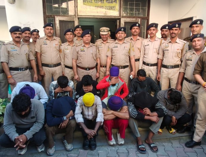 बाल्मीकि चौक पर पथराव और हिंसक झड़प मामले में गिरफ्तार 11 दंगाइयों को तीन दिन का पुलिस रिमांड 