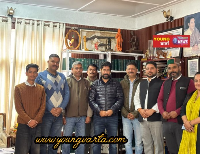 विधायक विनोद सुल्तानपुरी से मिले इंटक महासंघ में पदाधिकारी , कर्मचारी हितों एवं संगठनात्मक विषयों पर हुई चर्चा